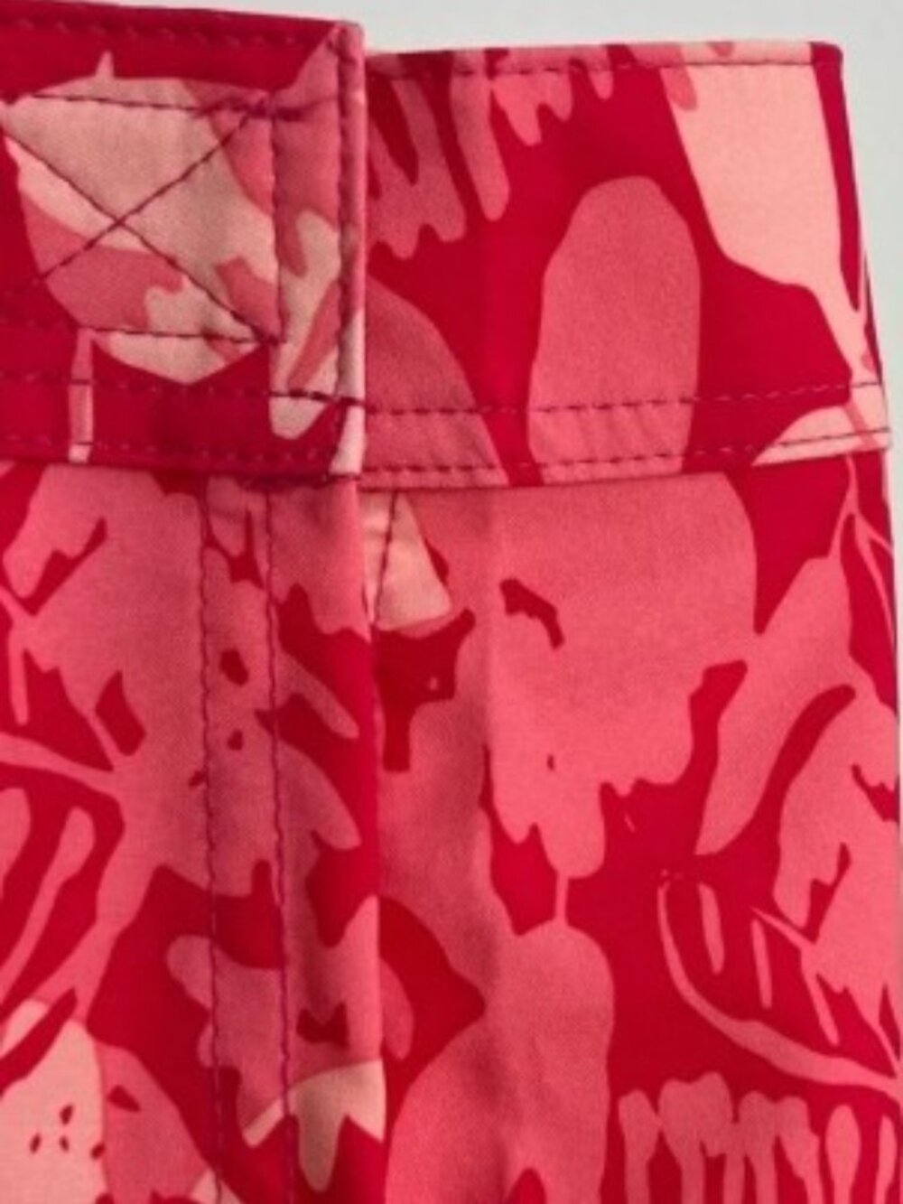 NWT Rip Skirt Hawaii Pink Camo Floral Print. Adjustable Wrap Skirt XL - Picture 3 of 5